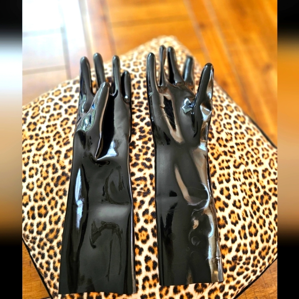 100% Real Latex Gloves Unisex Size Medium